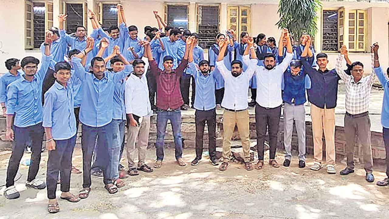 జీవో 97 రద్దు చేసే వరకు పోరాటం