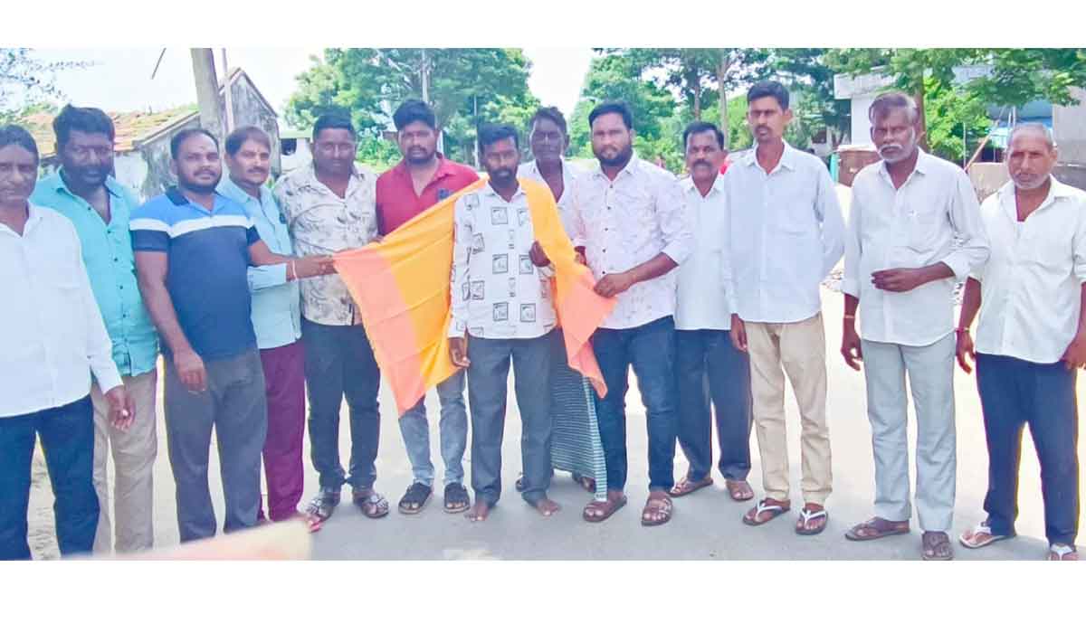 Odela | ఓదెల మండల ఎమ్మార్పీఎస్ అధ్యక్షుడిని సన్మానించిన బీఆర్ఎస్ నాయకులు