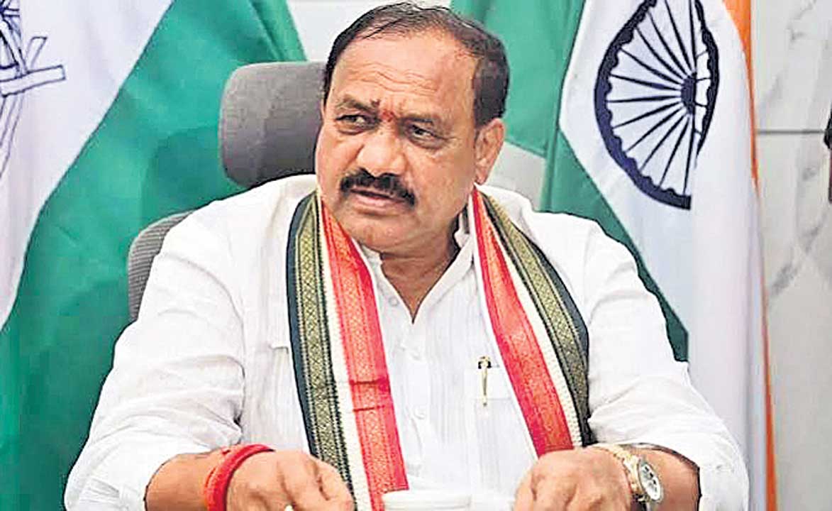 రాజ్యాంగ సంస్థలను నిర్వీర్యం చేస్తున్న బీజేపీ
