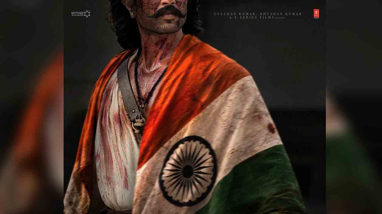 Ranabaali | రక్తపు మరకలతో త్రివర్ణ పతాకం కప్పుకుని.. సరికొత్తగా విజయ్ దేవరకొండ ‘రణబాలి’ పోస్టర్!
