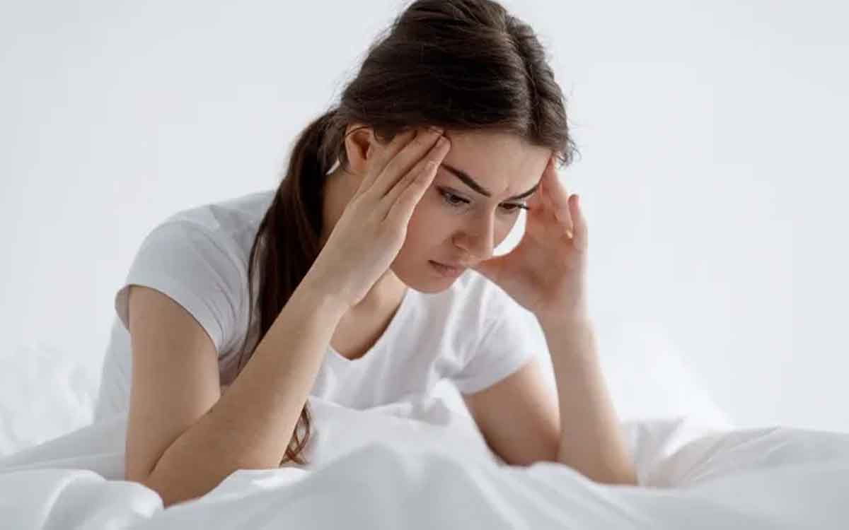 Hormones | నెల‌నెలా మ‌హిళల్లో వ‌చ్చే హార్మోన్ల మార్పుల స‌మ‌స్య‌ల‌కు ప‌రిష్కారం ఏమిటి.. నిపుణులు ఏం చెబుతున్నారు..?