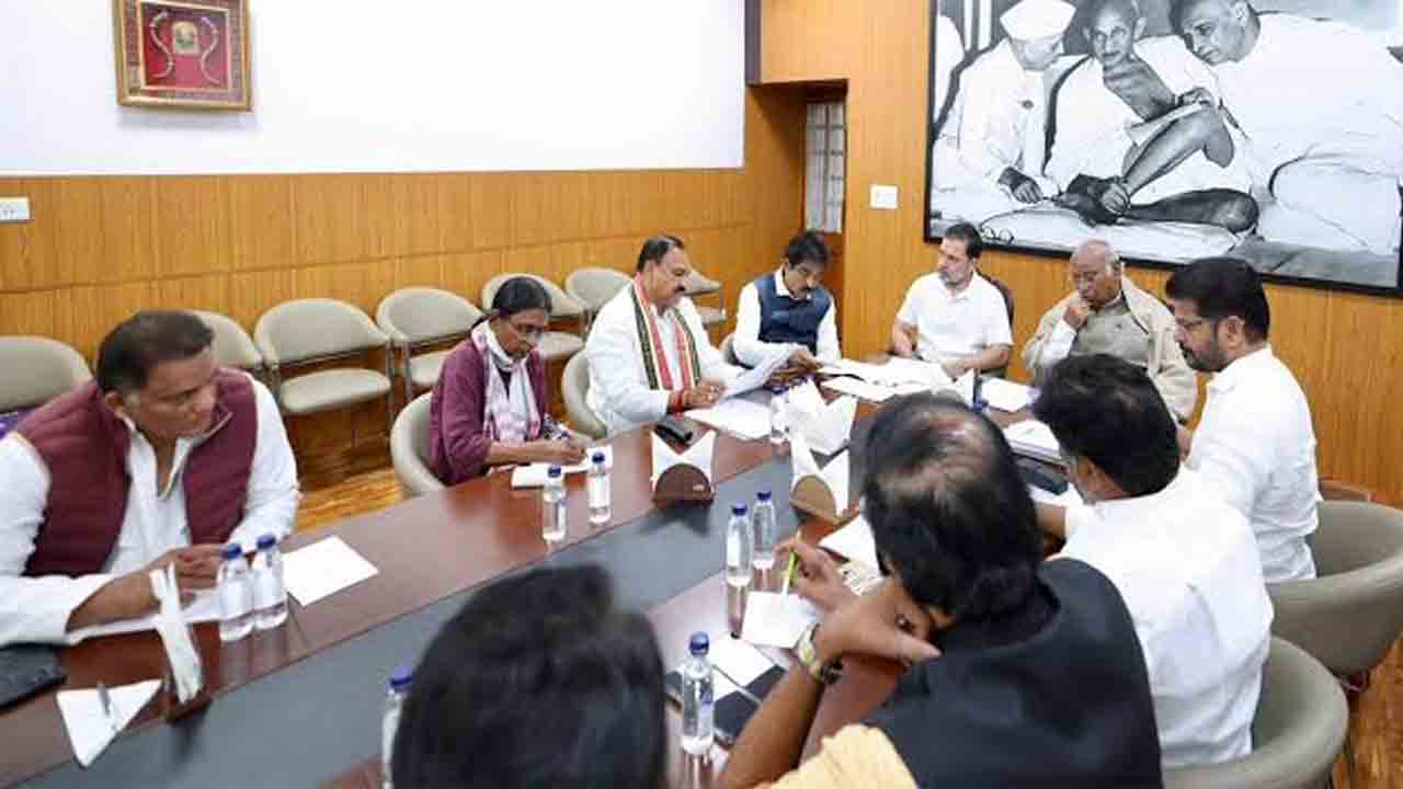 తెలంగాణ రాజకీయం ఢిల్లీలో క్షణం..క్షణం