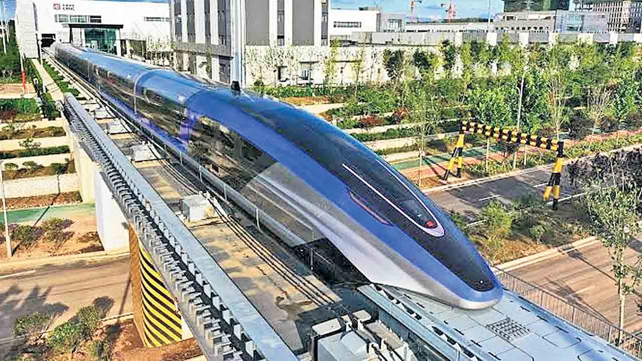 విమానాలకు పోటీగా సరికొత్త రైళ్లు… 600 కి.మీ. వేగంతో ప్రయాణం