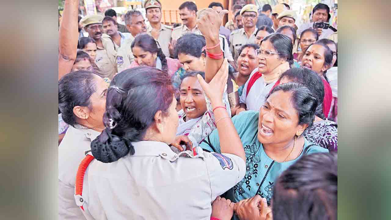మహిళపై మళ్లీ దౌర్జన్యం.. రోడ్డెక్కిన వివిధ వర్గాలు.. ఉక్కుపాదం మోపిన సర్కార్‌
