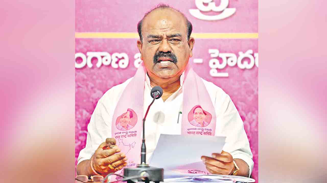 దళితులకిచ్చిన హామీలను నిలబెట్టుకోవాలి.. అసెంబ్లీ సాక్షిగా సీఎం దిగజారుడు రాజకీయాలు
