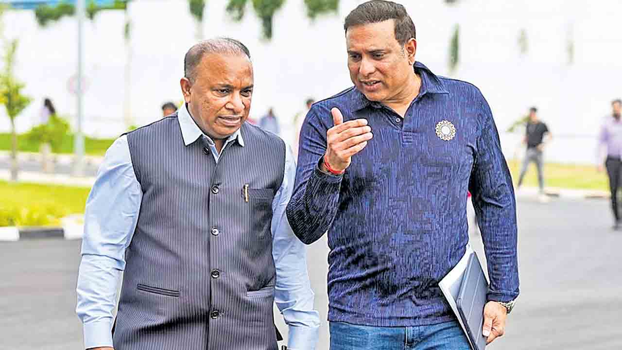 రోహిత్‌ బాగానే ఆడుతున్నాడు.. ఇంకేం కావాలి?