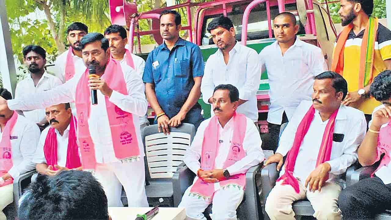 చేవెళ్ల గిరిజన డిక్లరేషన్‌ ఏమైంది.. 12 శాతం రిజర్వేషన్లు ఎందుకియ్యలే?