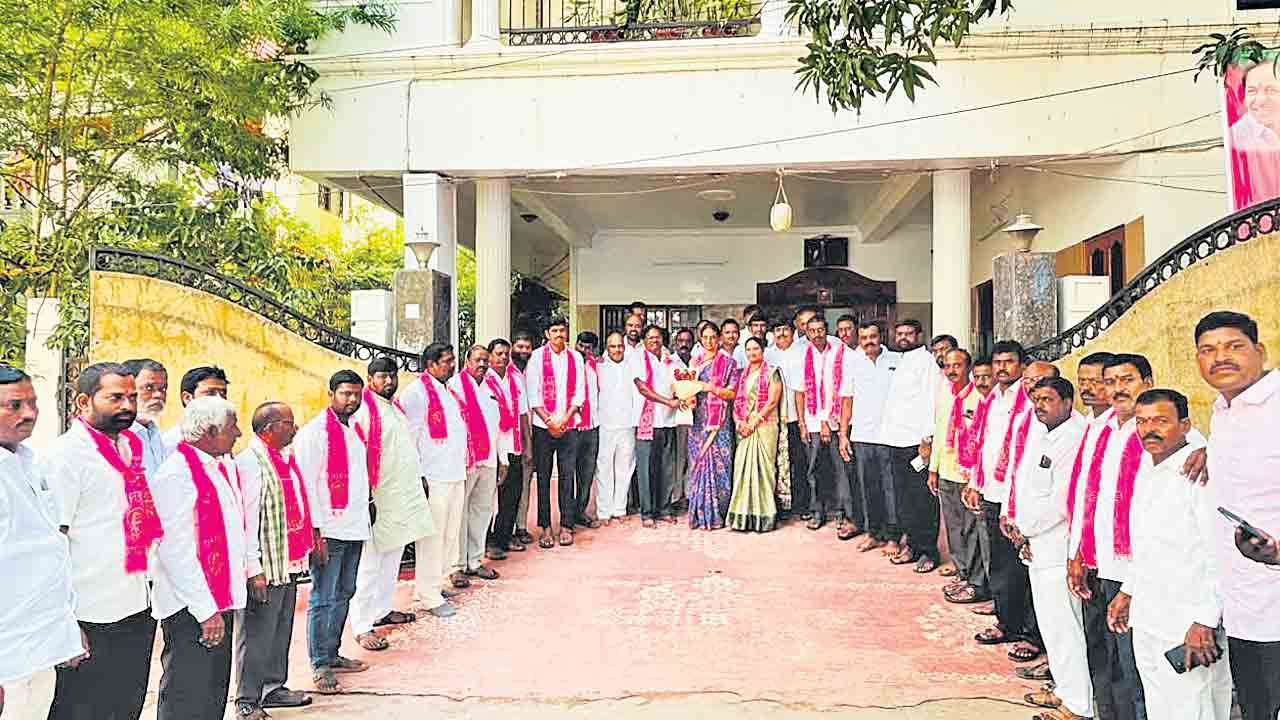 బీఆర్‌ఎస్‌లో భారీగా చేరికలు