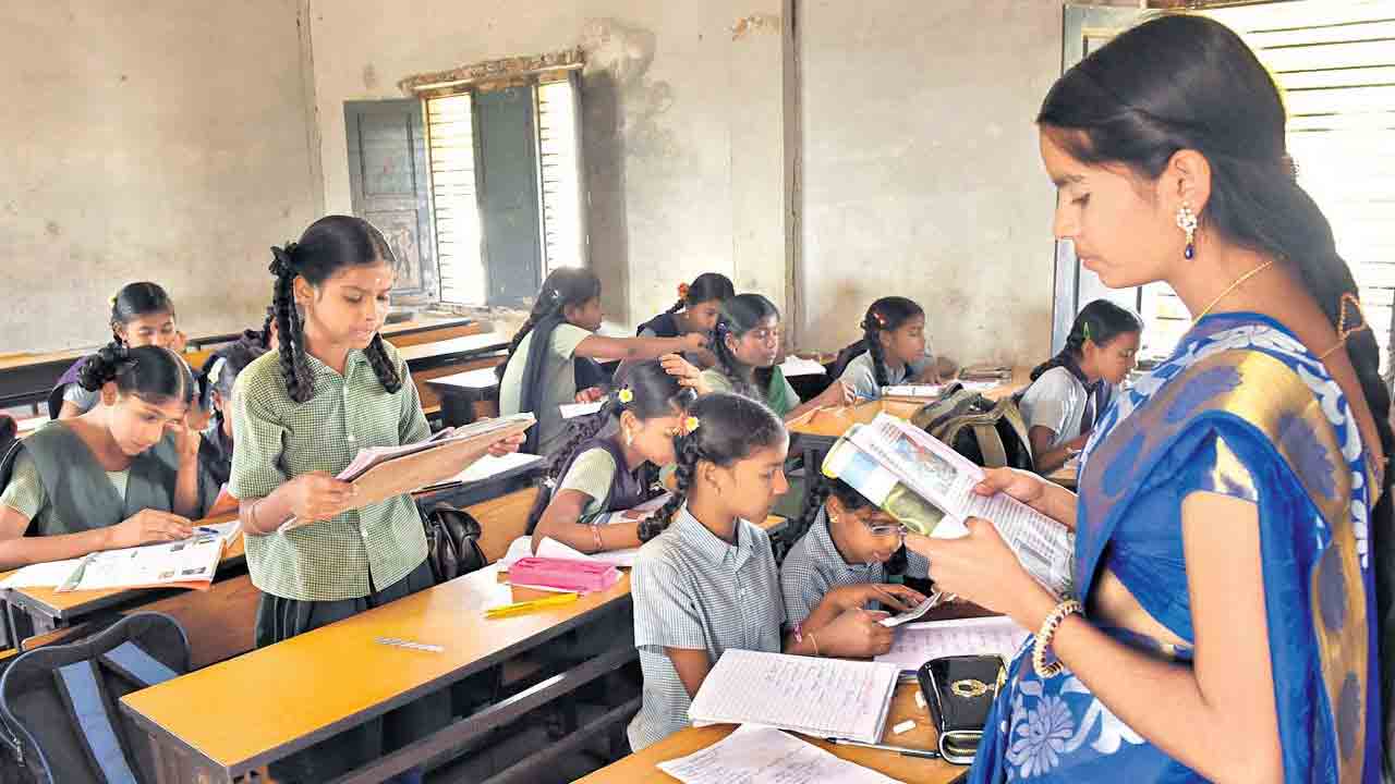 రేపు సర్కార్‌ బడుల్లో ‘పేరెంట్స్‌ టీచర్స్‌ మీటింగ్‌’