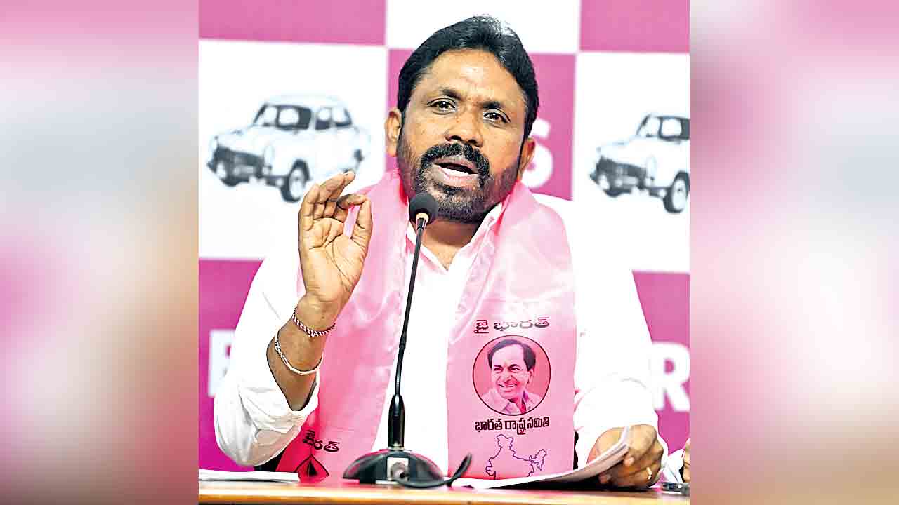 దళితుల మధ్య రేవంత్‌ చిచ్చు