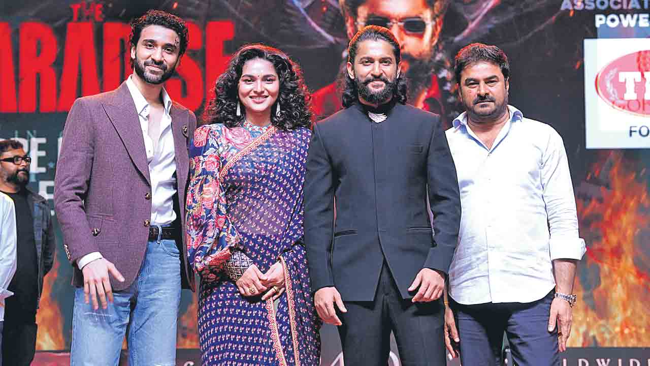థియేటర్లు మొత్తం ఊగిపోతాయి