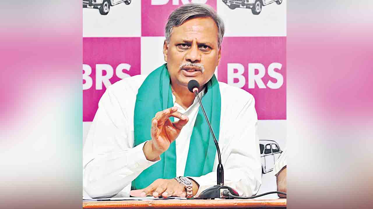 ఎంజీఎం దుస్థితిపై ప్రశ్నిస్తే దాడులా?