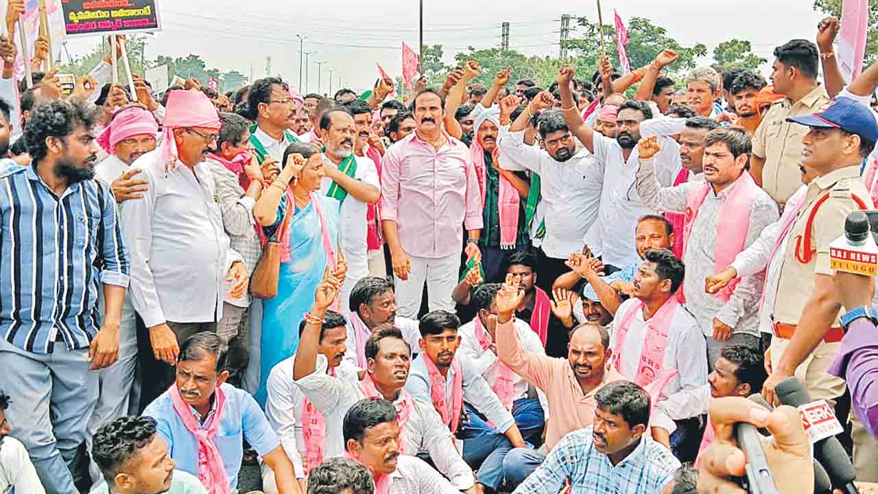 సాగర్‌ నీళ్లు పాలేరుకు ఎట్లిస్తరు.. సొంత జిల్లా రైతుల పొట్టకొడుతరా?