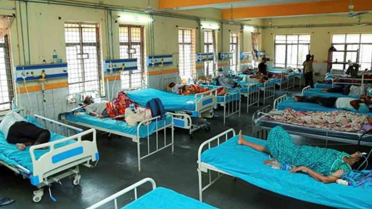 ప్రభుత్వ దవాఖానల్లో వసతులు మెరుగుపర్చాలి