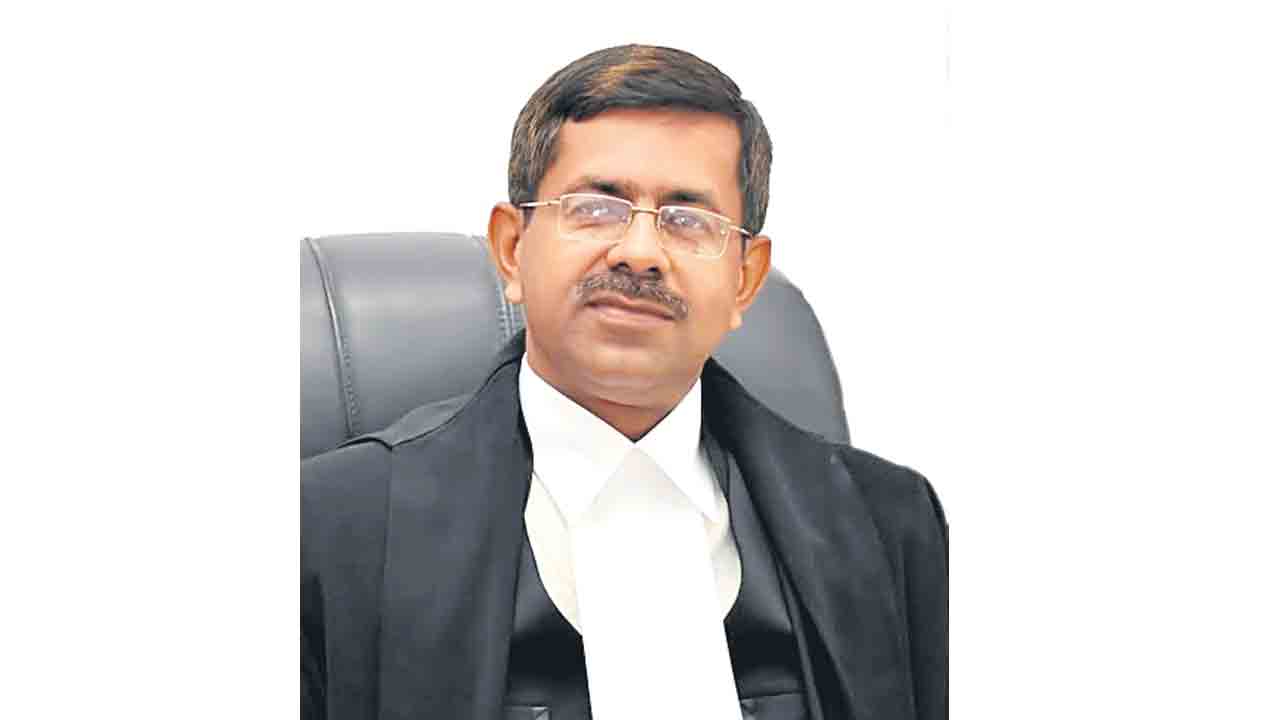 సుప్రీంకోర్టుకు జస్టిస్‌ అపరేశ్‌కుమార్‌!
