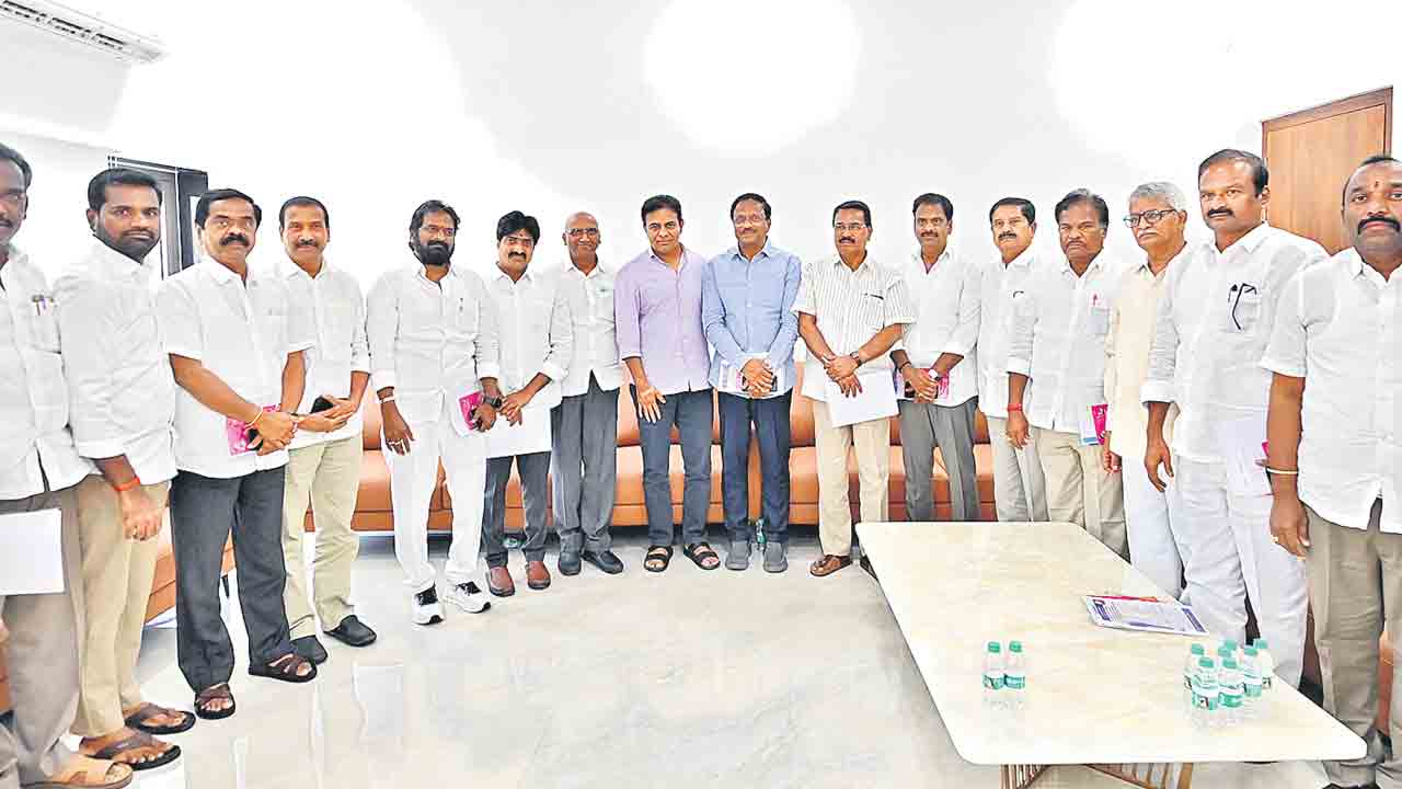 ‘గ్రాడ్యుయేట్‌’ ఎన్నికల్లో గెలుపు బీఆర్‌ఎస్‌దే.. బీజేపీ, కాంగ్రెస్‌పై రగులుతున్న యువత