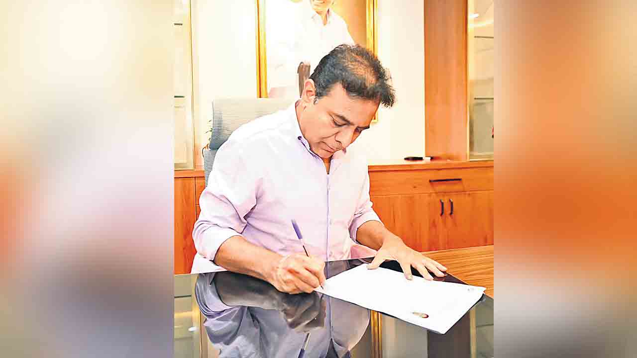 కేటీఆర్‌ ‘పట్టభద్రుల’ ఓటు నమోదు