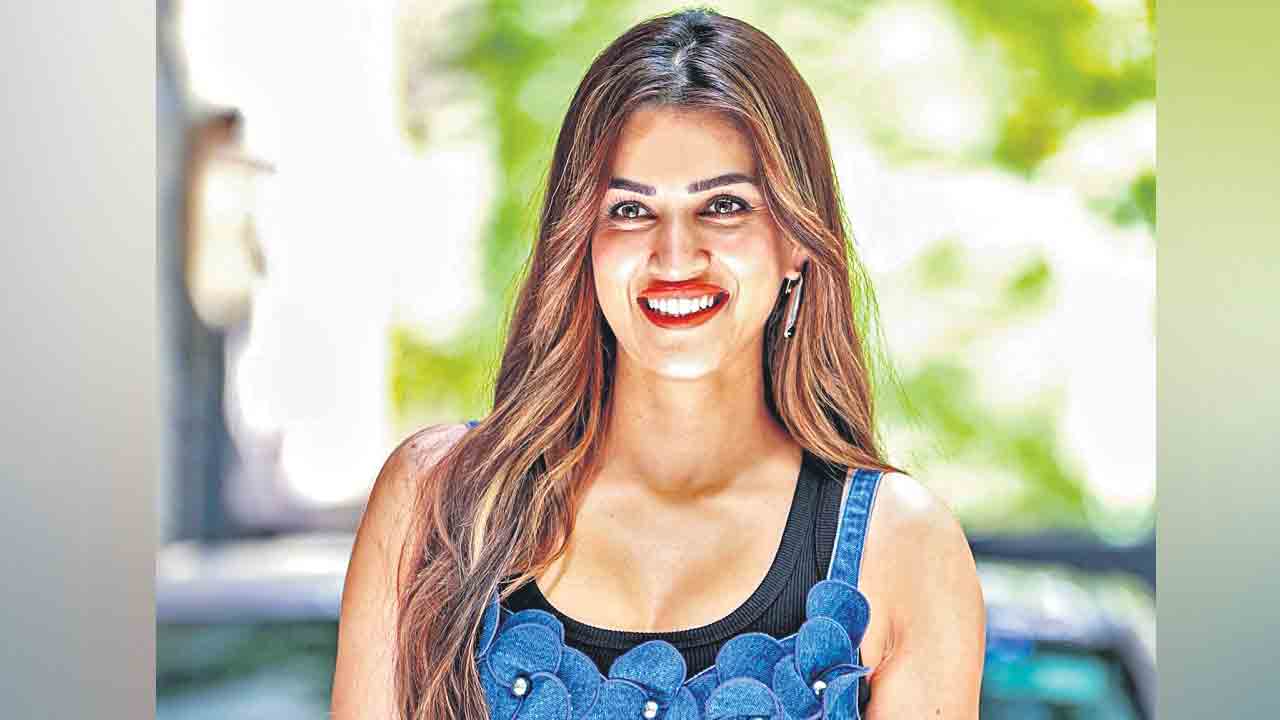 భయం గుప్పెట్లో ఎన్నాళ్లు?