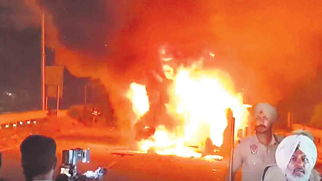 ఎల్‌పీయూకు నిప్పు!