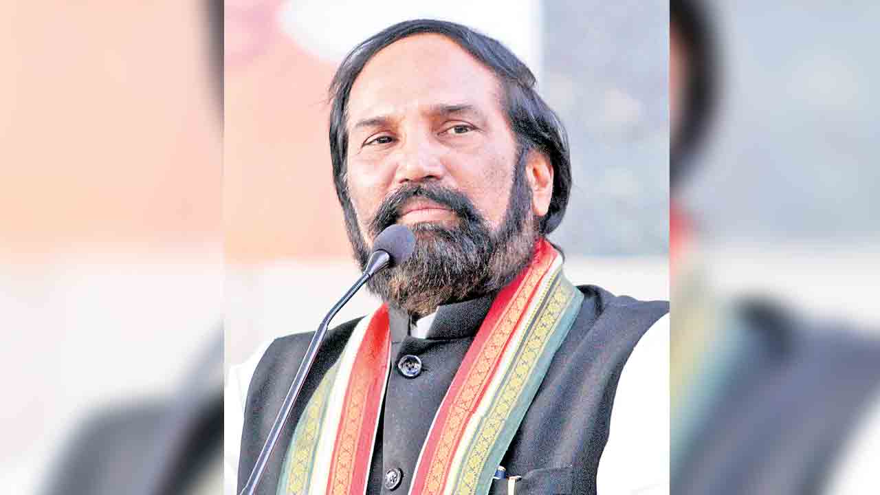 భూసేకరణ పూర్తిచేయాలి: ఉత్తమ్‌