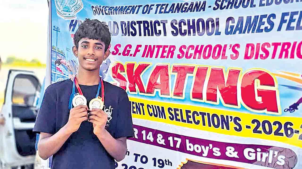 స్టేట్‌ లెవెల్‌ స్కేటింగ్‌ పోటీలకు లోకేశ్వర్‌