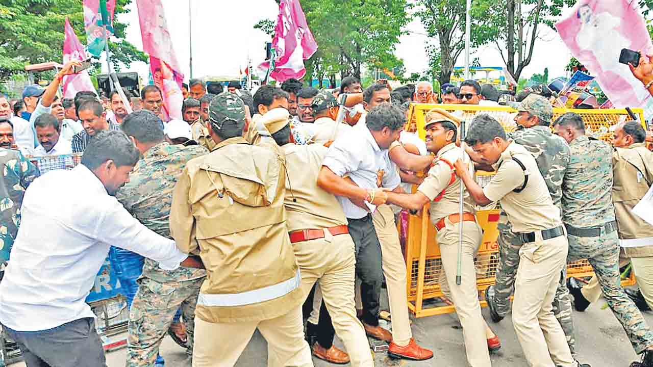 రేవంత్ నోట అబద్ధాలు! రేవంత్ నోట అబద్ధాలు!