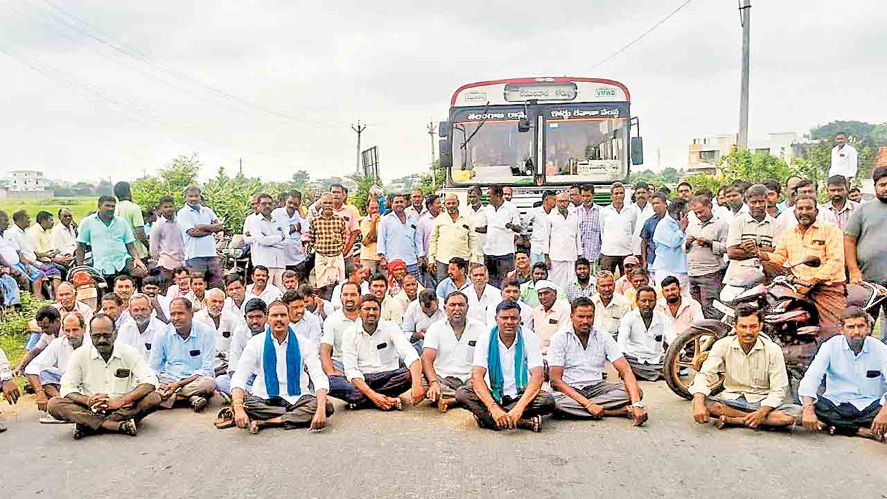 కరెంట్‌ కోతలపై అన్నదాత ఆక్రోశం