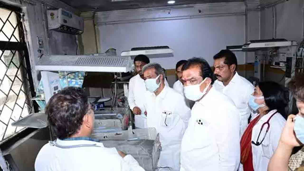 ‘రిమ్స్‌’ బాధితులకు రూ. 5 లక్షలు