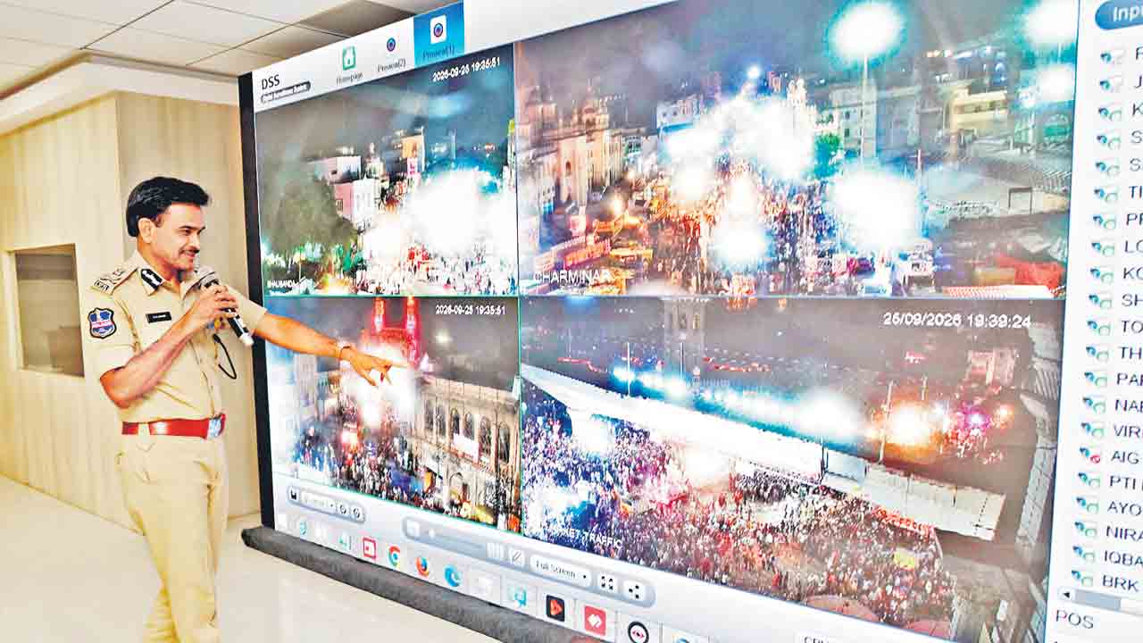 భద్రతావలయంలో శోభాయాత్ర