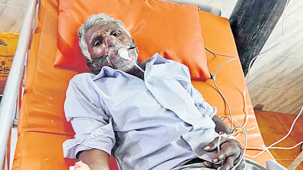 మృత్యుశయ్య పైనుంచి లేచి.. ఇంటికి తిరిగొచ్చి!