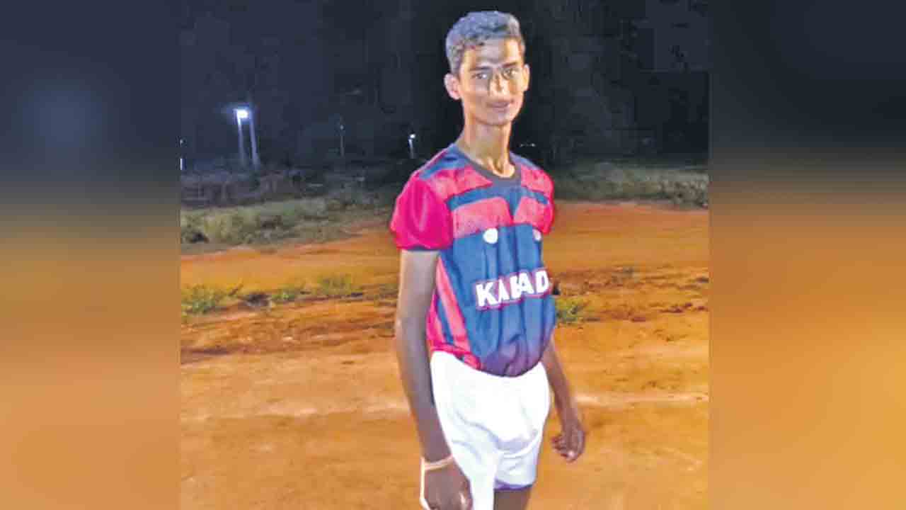 జైలు నుంచి పరారైన రిమాండ్‌ ఖైదీ ఆత్మహత్య