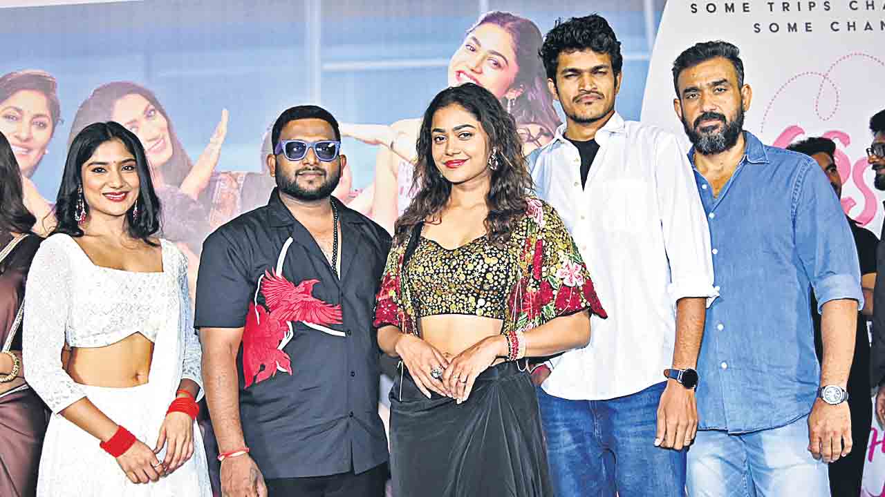 ఏడుగురు మహిళల ‘హ్యాపీ జర్నీ’