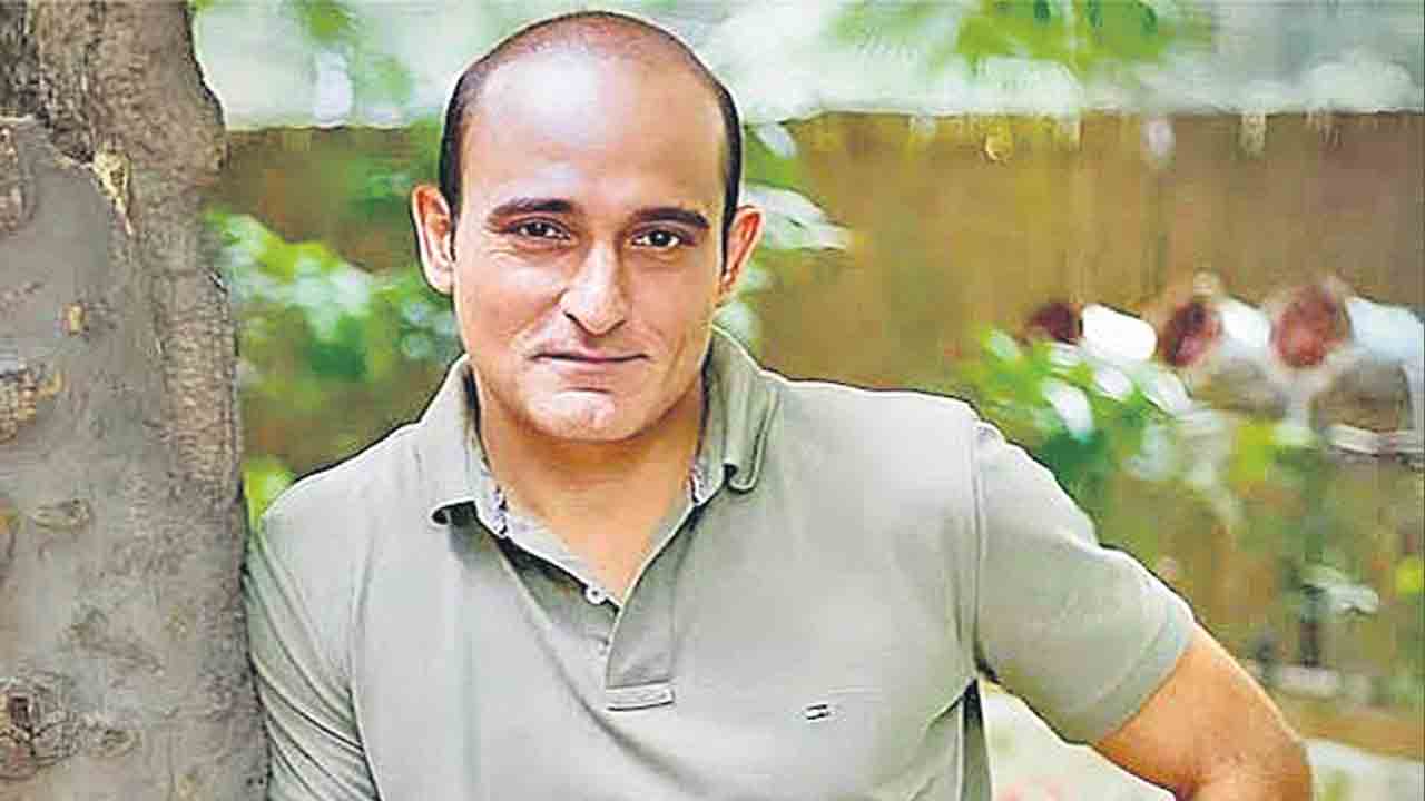 40కోట్లతో విల్లా కొనుగోలు