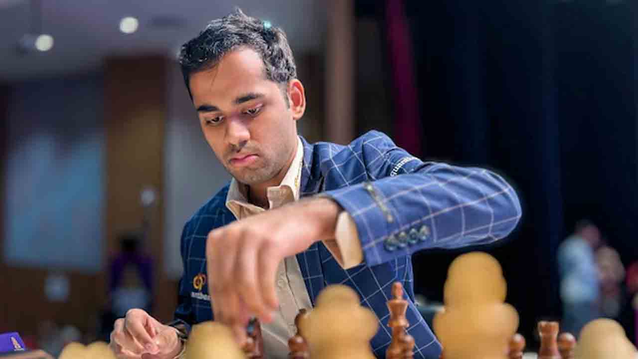 అలస్కాన్‌ నైట్స్‌ బోణీ
