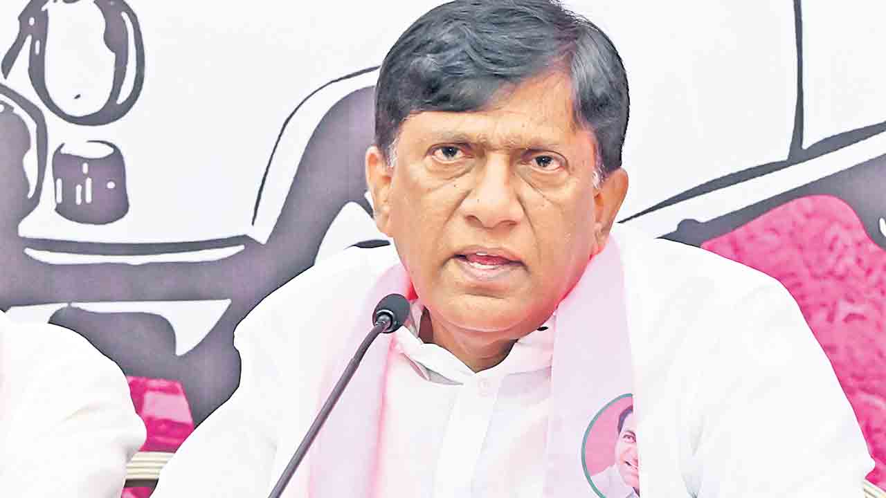 ఫిరాయింపులపై బీజేపీ నేతల నీతులా?.. బీఆర్‌ఎస్‌ మాజీ ఎంపీ వినోద్‌