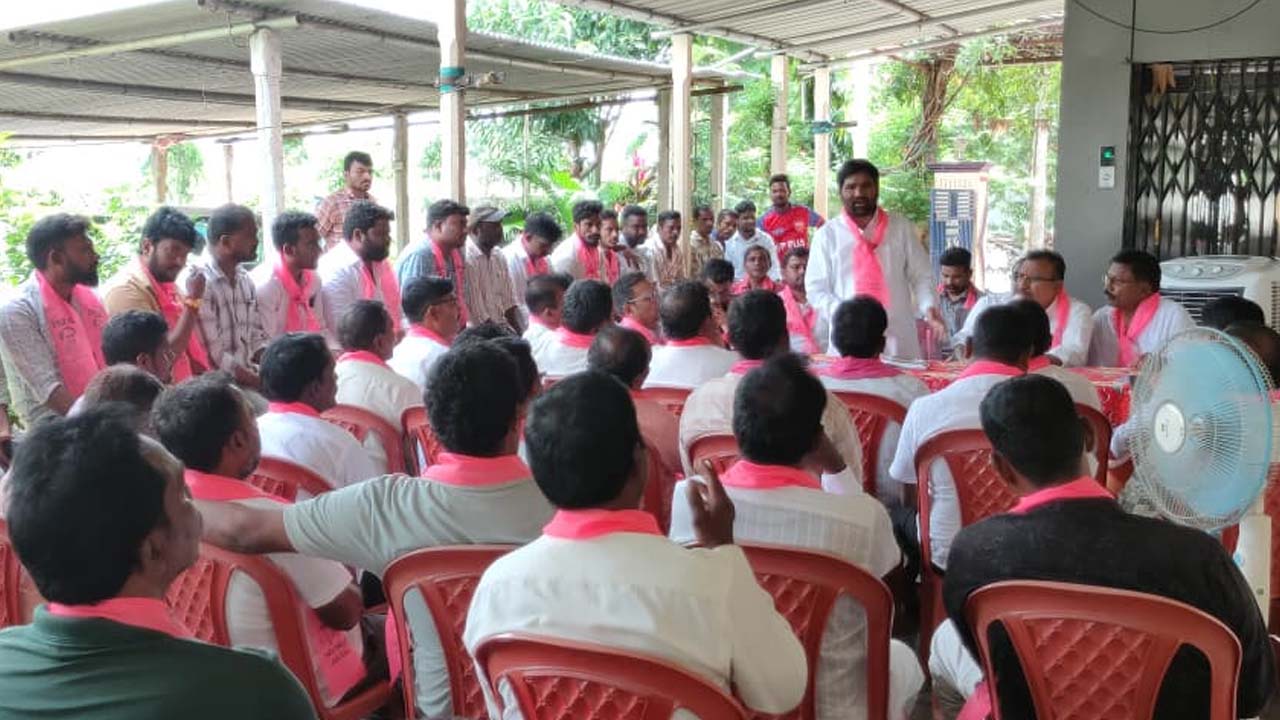 Durgam Chinnaiah | పోరుబాటను బీఆర్‌ఎస్‌ శ్రేణులు విజయవంతం చేయాలి : మాజీ ఎమ్మెల్యే దుర్గం చిన్నయ్య