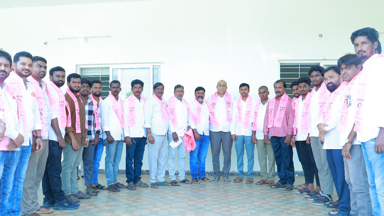BRS Joinings | బీఆర్‌ఎస్‌లో చేరిన ఉద్యమకారులు