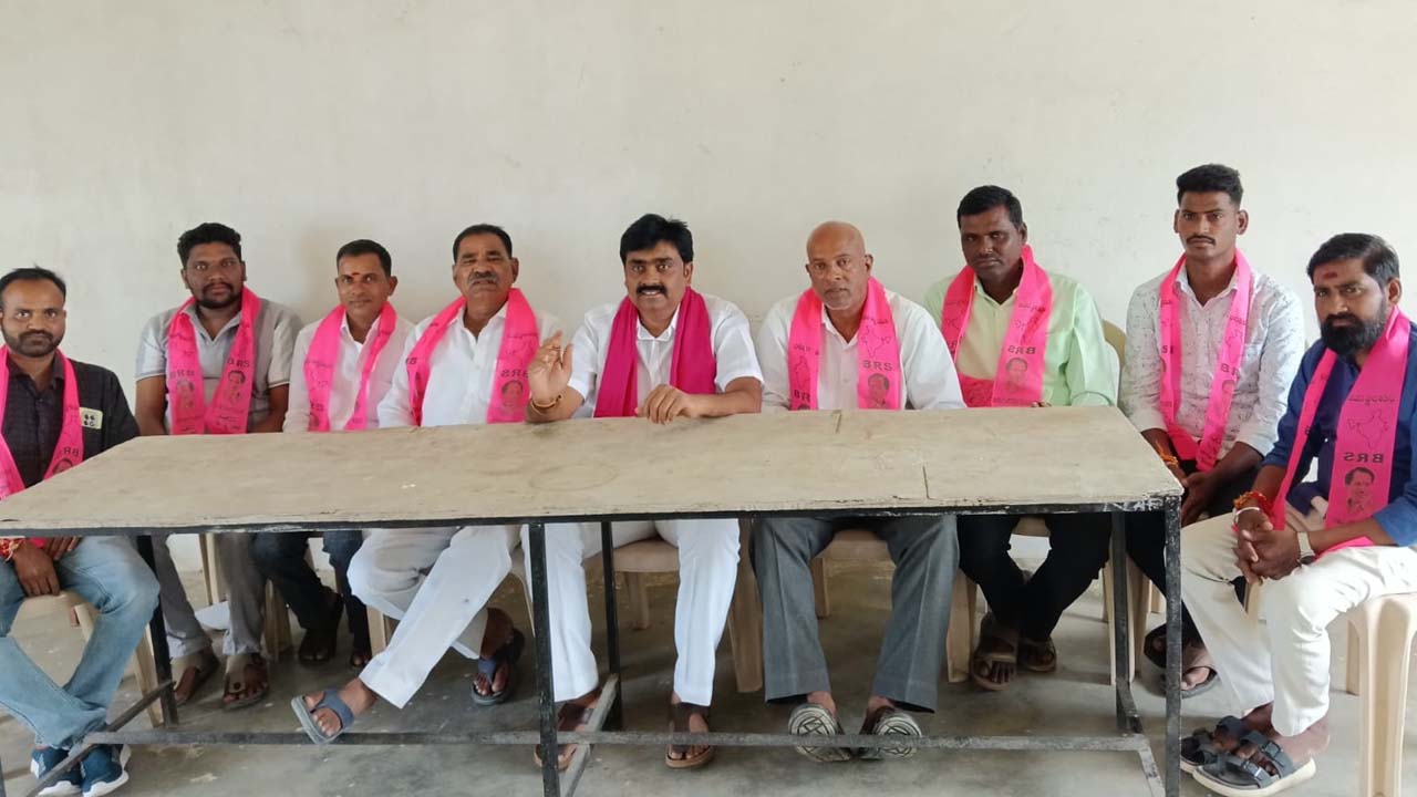 BRS Poruobata | కాంగ్రెస్ మోసాలపై ప్రజాక్షేత్రంలో బీఆర్‌ఎస్‌ పోరుబాట : లోలం శ్యాంసుందర్