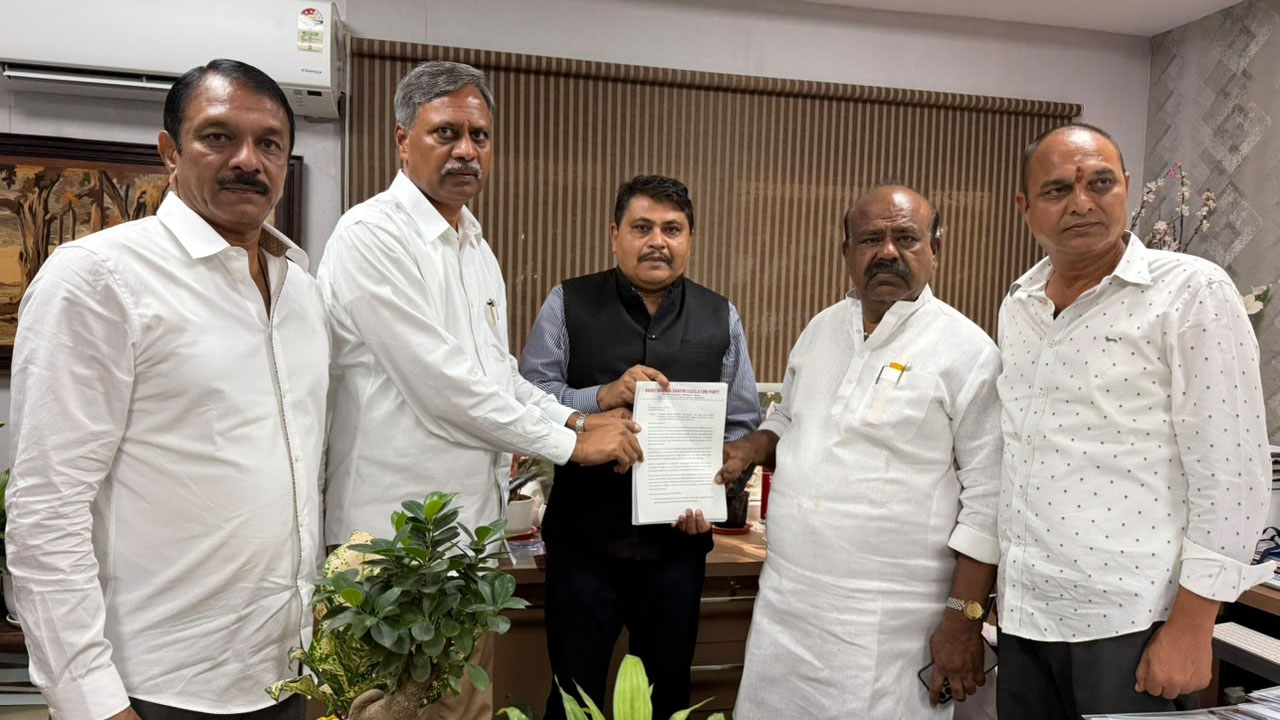 BRS Representatives | మార్ఫింగ్‌ ఫోటోలపై చర్యలు తీసుకోవాలని బీఆర్‌ఎస్‌ ప్రతినిధుల ఫిర్యాదు