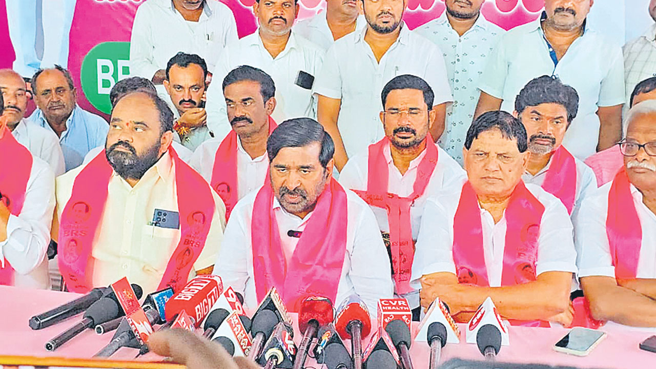 వెయ్యి రోజులైనా ఒక్క హామీ నెరవేర్చలే