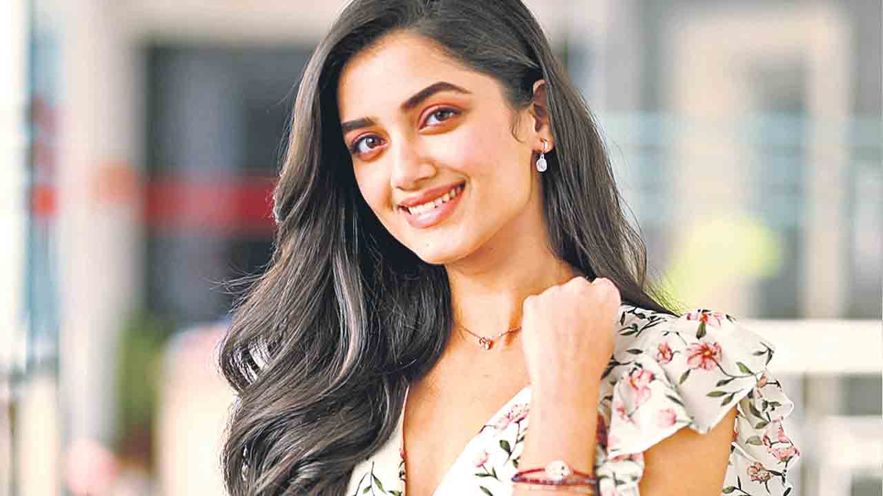 విలన్‌గా నటించడానికి సిద్ధం