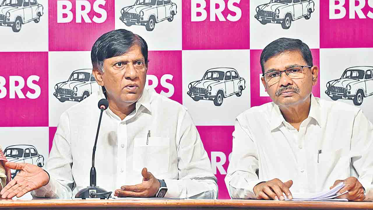 బీఆర్‌ఎస్‌ స్థానాల్లోనే ఓట్ల తొలగింపు.. తెలంగాణలో సర్‌ ప్రక్రియపై అనుమానాలు