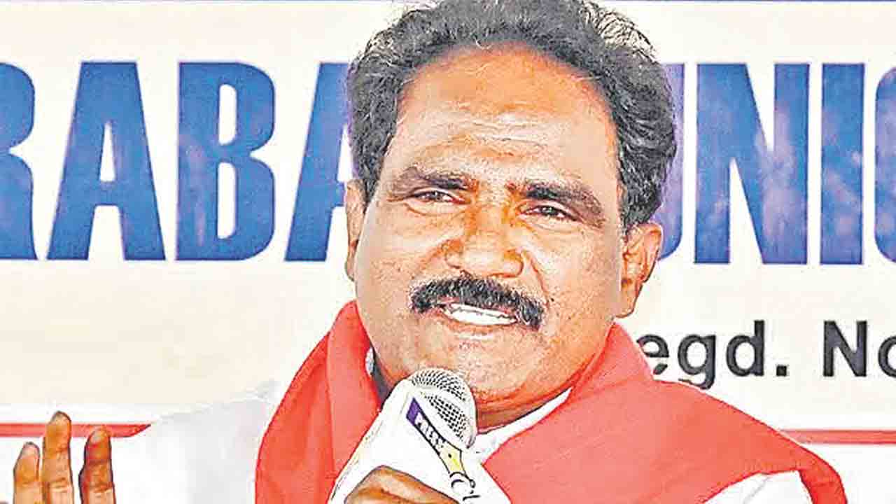 రాజకీయ కక్షతోనే కేసీఆర్‌ నివాసంలో సర్వే