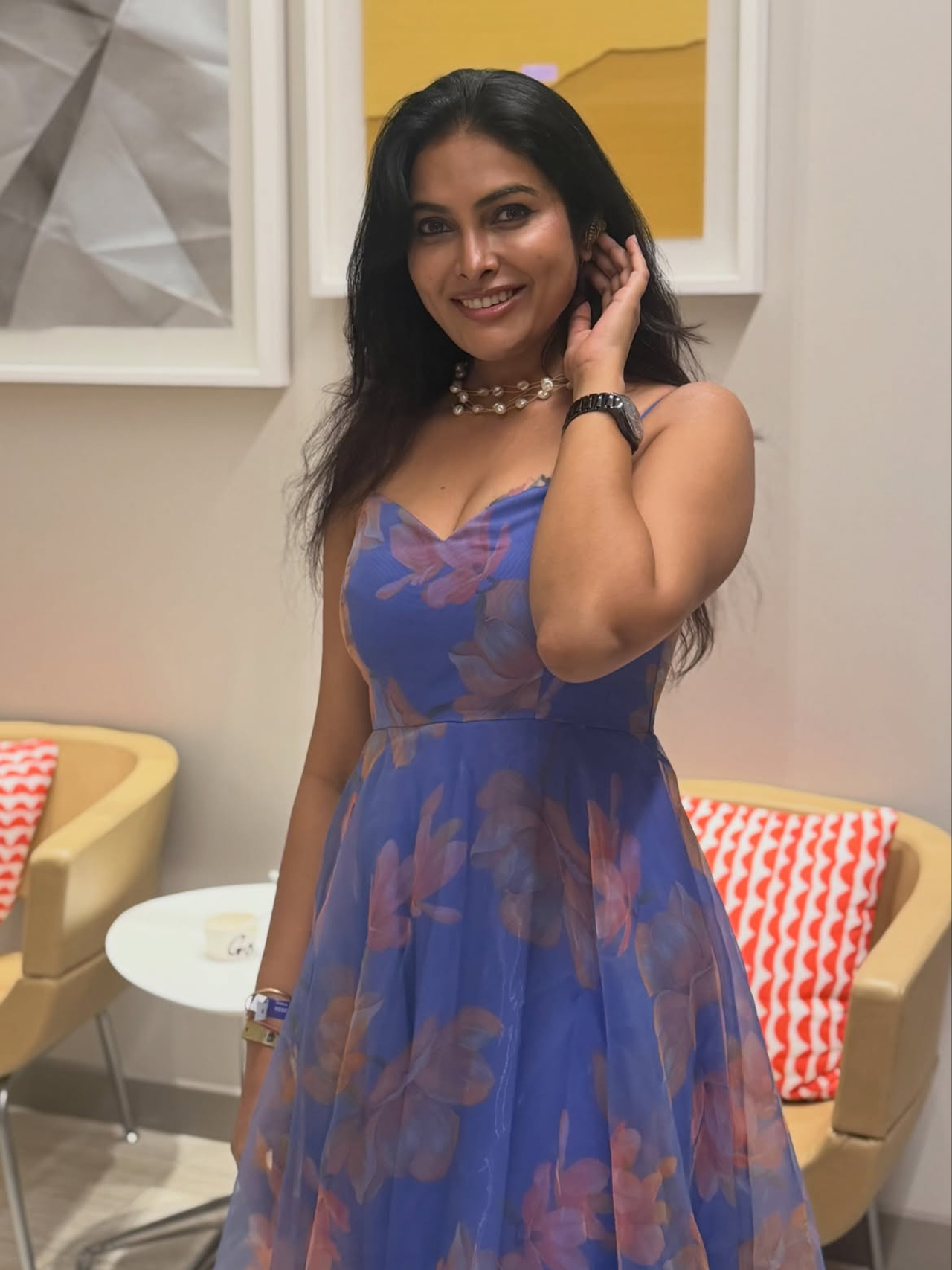 Divi Vadthya8