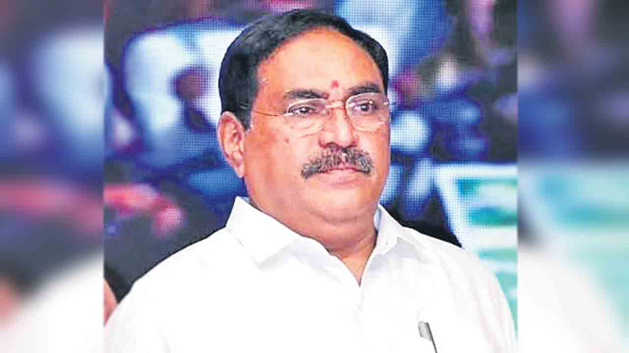 భూకబ్జాపై ఆధారాలు చూపండి.. నిరూపిస్తే రాజకీయ సన్యాసం తీసుకుంట