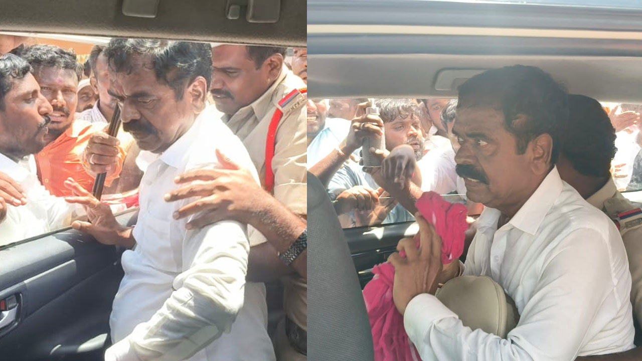 Chittem Arrest | బీఆర్‌ఎస్‌ ఎమ్మెల్యేల అరెస్టును నిరసిస్తూ జాతీయ రహదారిపై ధర్నా.. మాజీ ఎమ్మెల్యే చిట్టెం అరెస్ట్‌