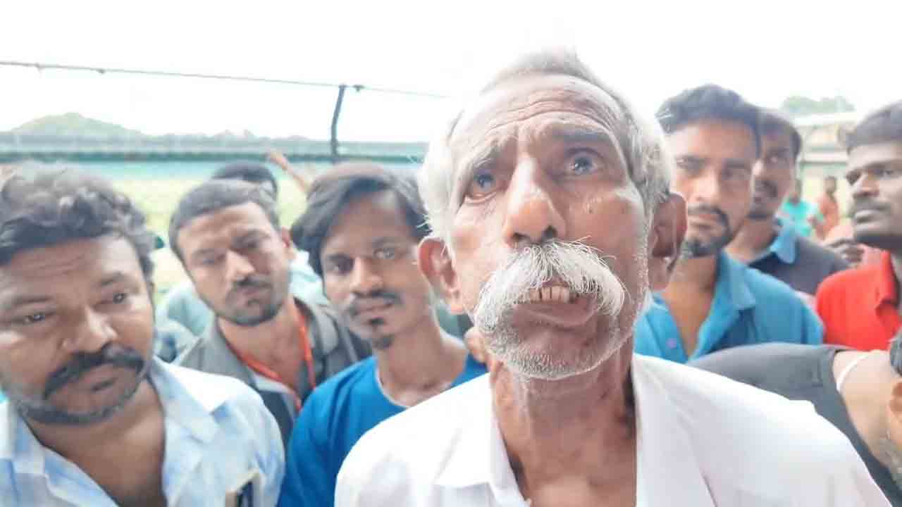 GHMC Labourer | కేసీఆర్ ఓనర్ కమ్ డ్రైవర్ జీవో తెచ్చి మా బతుకులు బాగు చేసిండు : జీహెచ్‌ఎంసీ కార్మికుడు