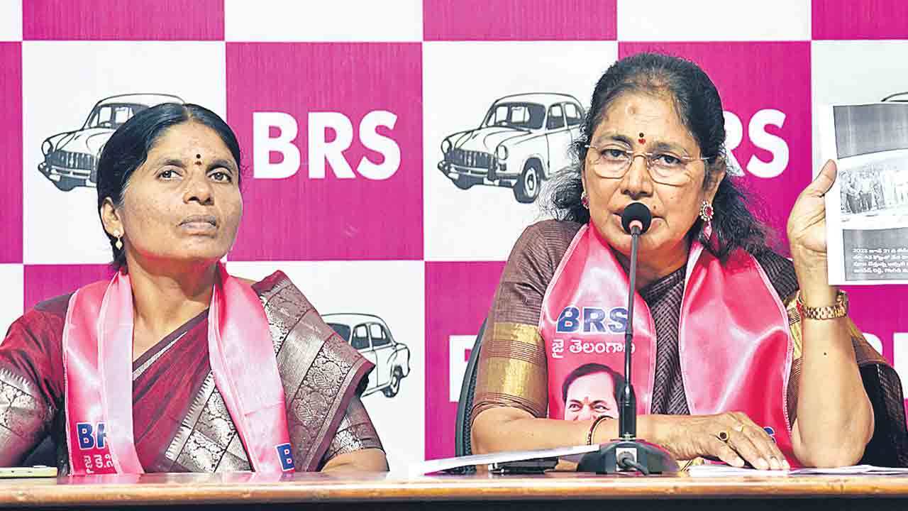 ఆలయ ప్రతిష్టను దిగజారుస్తరా?.. మనోభావాలు దెబ్బతీస్తరా?