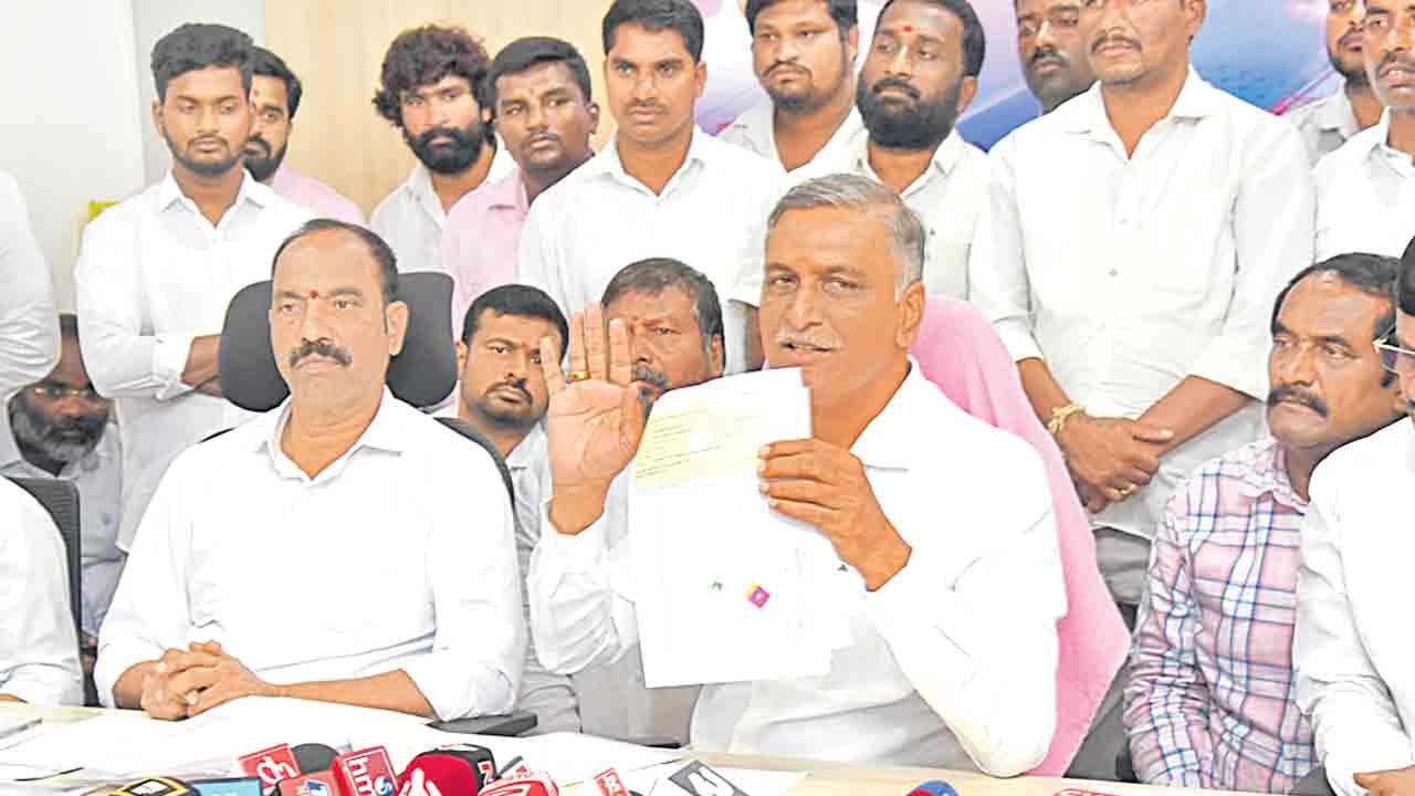 దళితుల భూమిని కేసీఆర్‌ కబ్జా చేయలేదని తేలితే రేవంత్‌, మంత్రులు రాజీనామాకు సిద్ధమా?