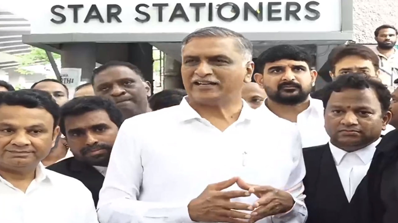 Harish Rao | రాజ్యాంగం పట్ల చిత్తశుద్ధి ఉంటే మిగతా ఎమ్మెల్యేలతో రాజీనామా చేయించాలి : మాజీ మంత్రి హరీష్‌రావు